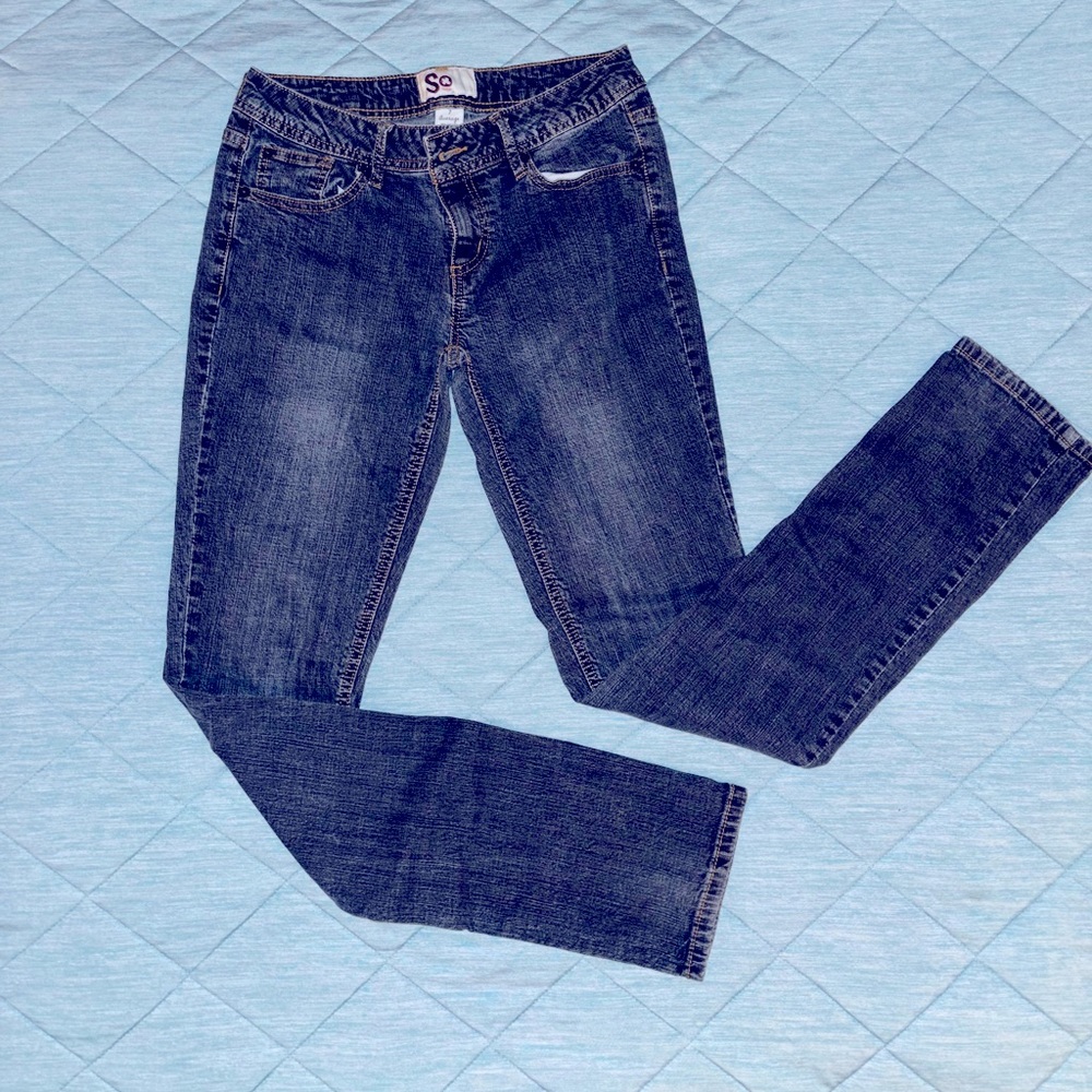 4/$20 SALE! SO slim straight leg jeans Junior’s 7 long